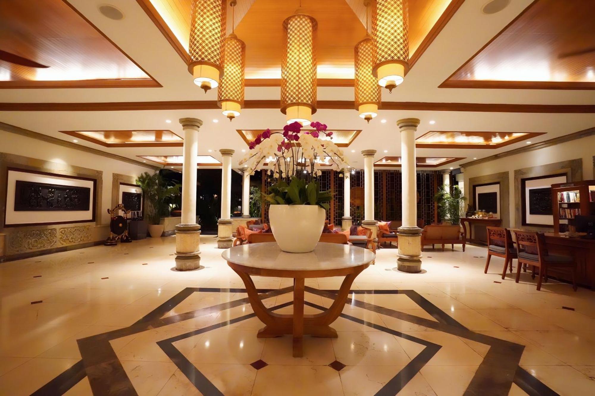 Kuta Seaview Boutique Resort Exterior photo