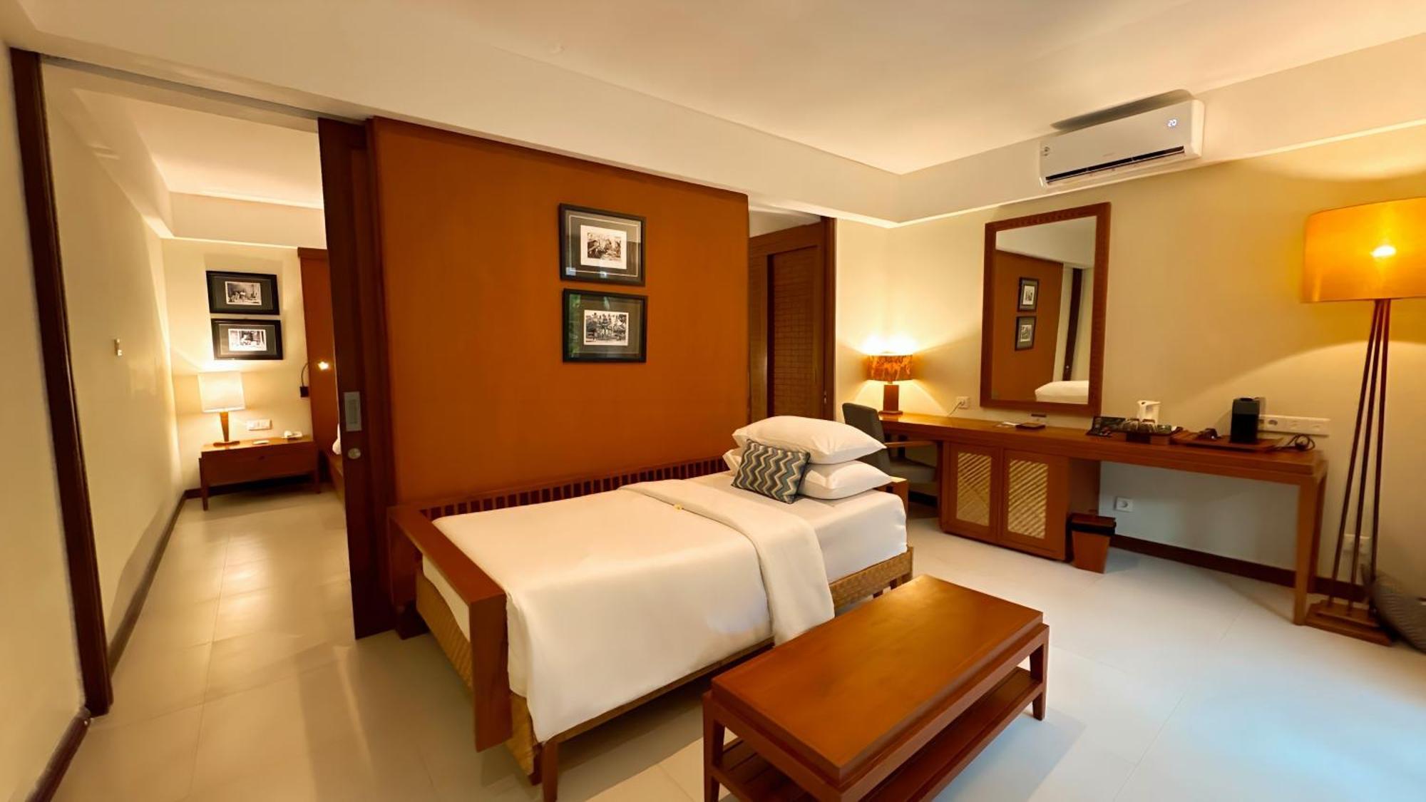Kuta Seaview Boutique Resort Exterior photo